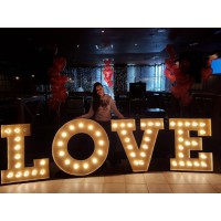 Буквы «Love»